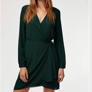 Black Aritzia/Babaton Wallace Dress